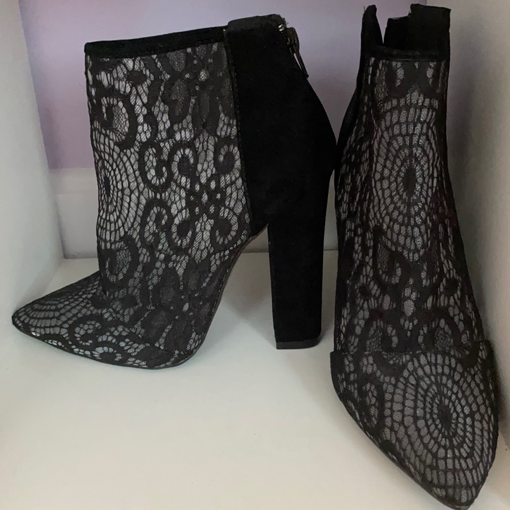 NIB Shoe Republic black lace ankle boots